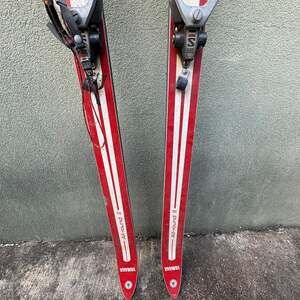 Vintage Yamaha skis Salomon Bindings all round II  fiberglass Japan